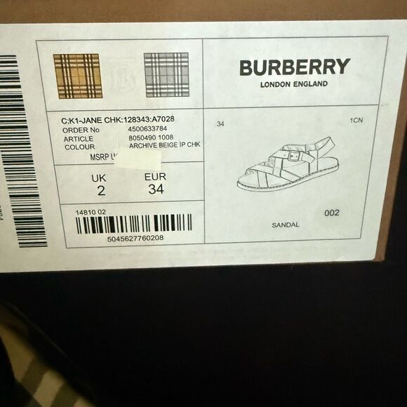 Brand new in box size 3 kids unisex Burberry sandals - Picture 9 of 9